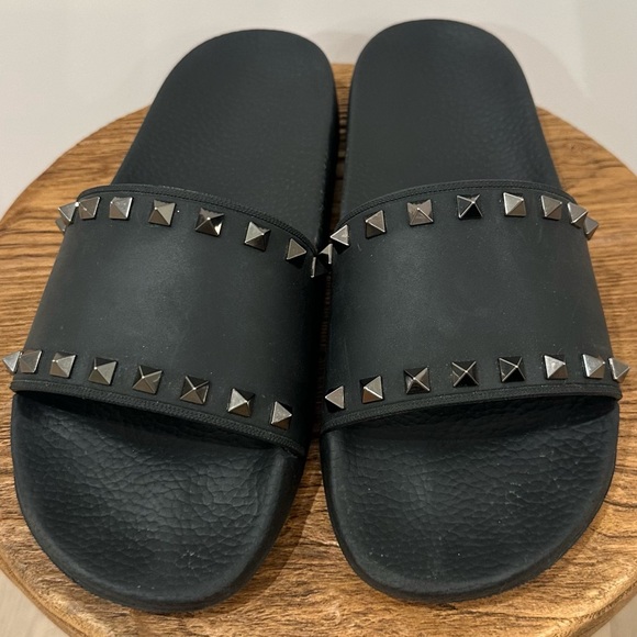 Valentino Garavani Rockstud Rubber Slide Sandal, sz 39 - Picture 3 of 11